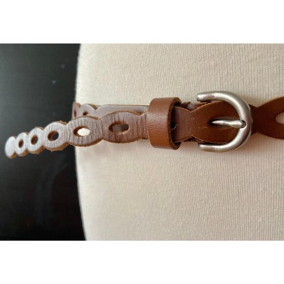 FOSSIL Brown Leather Scallop Cut Out Belt Womens sz L - Picture 2 of 10